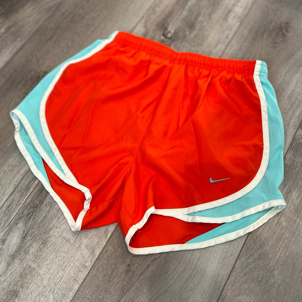 🌟 3/$25 Women’s Orange Dri Fit Nike Tempo Shorts XS